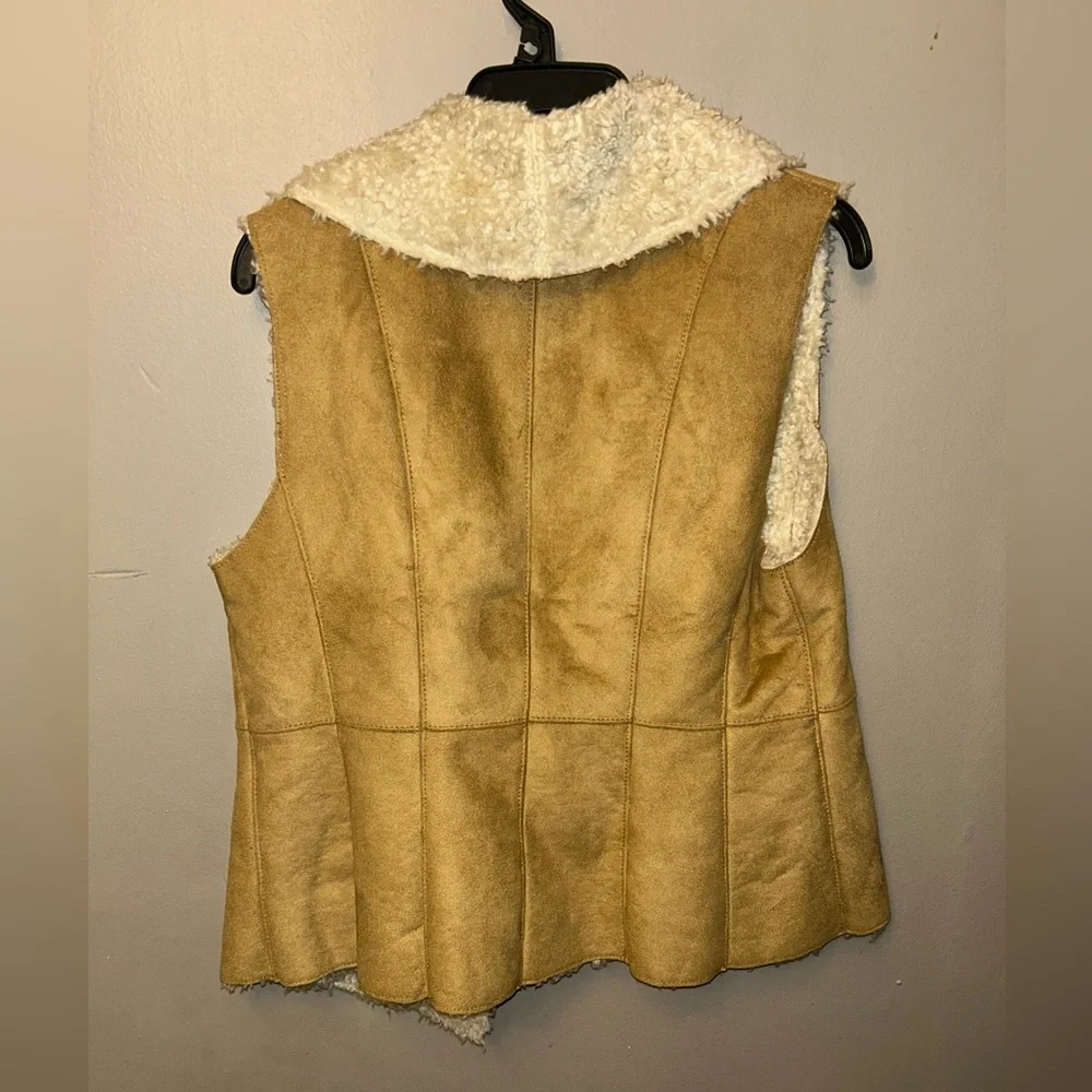 Talbots vest - tan/cream faux leather/shearling vest open front - Picture 8 of 8